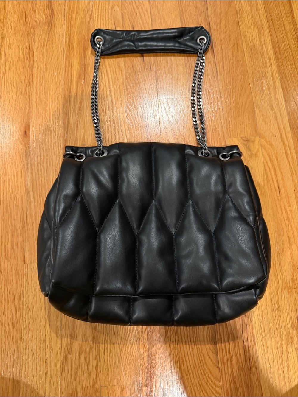 Zara Brand New Never Used Black Chain-Handle Shoulder Bag -no tag